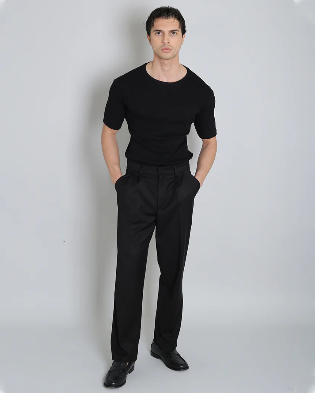 Camisa de Cuello Redondo y Mangas Cortas para Hombre