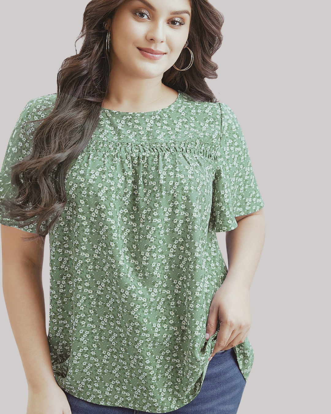 Blusa con Estampado Floral y Mangas Amplias Estilo Volante