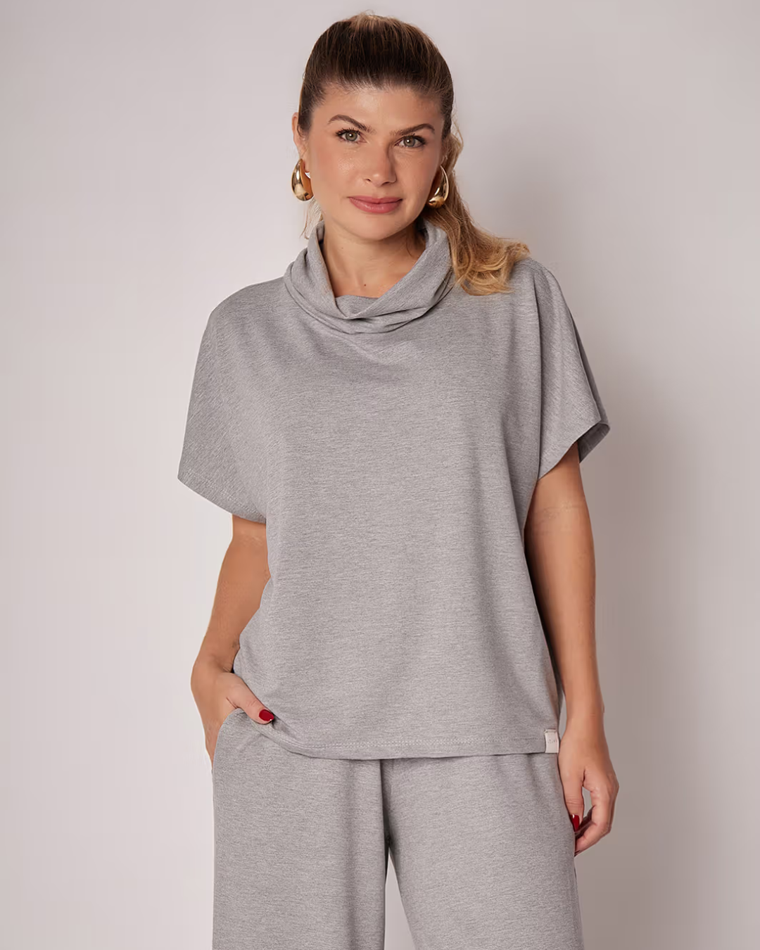 Conjunto Casual Dúo para Mujer en Gris Mezcla Versátil y Confortable