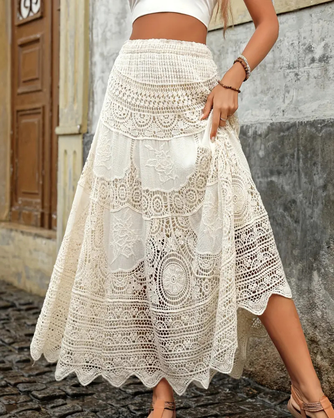 Falda Midi de Encaje con Diseño Semi-Transparente y Cintura Elástica Cómoda