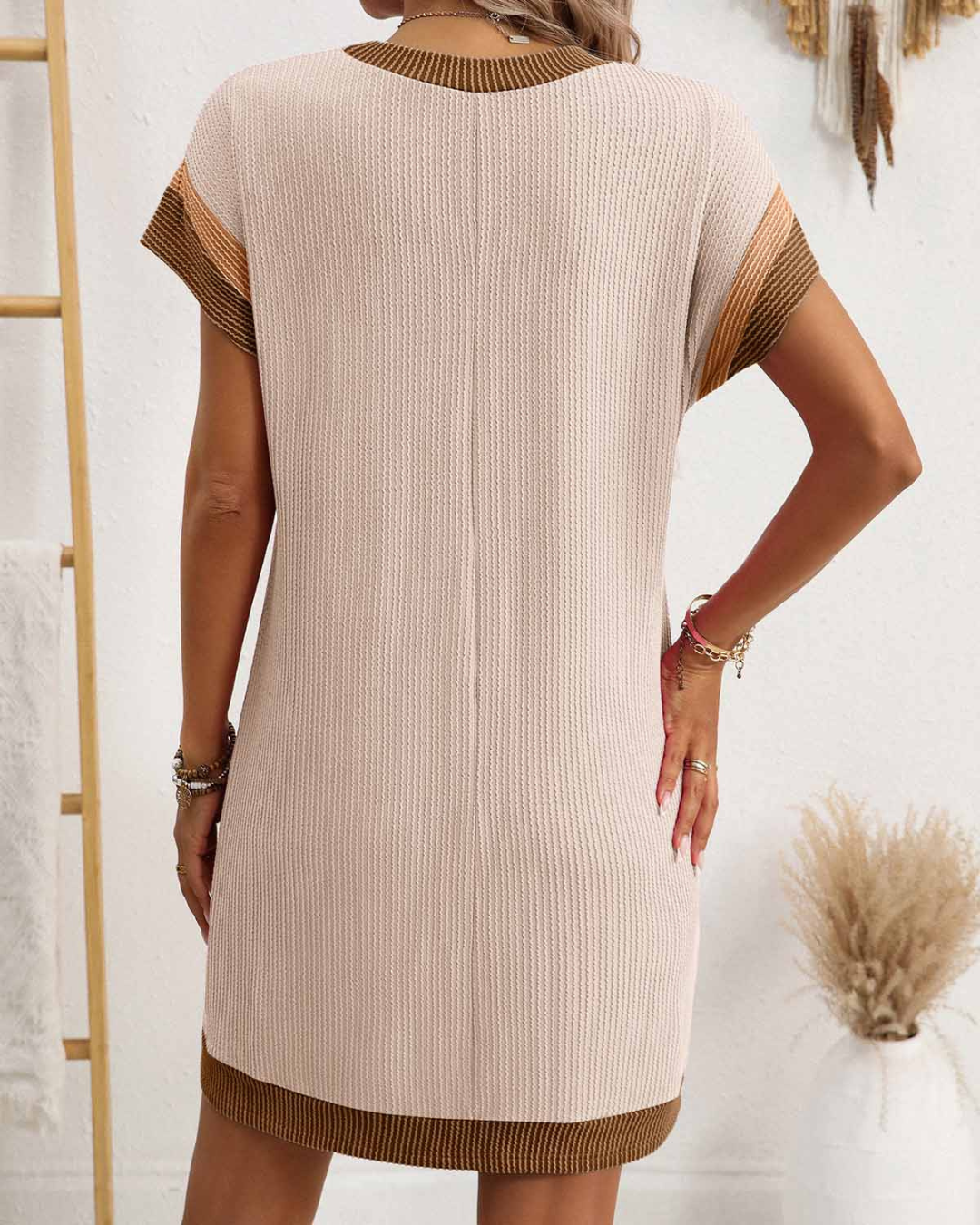Vestido Midi de Manga Corta Texturizado