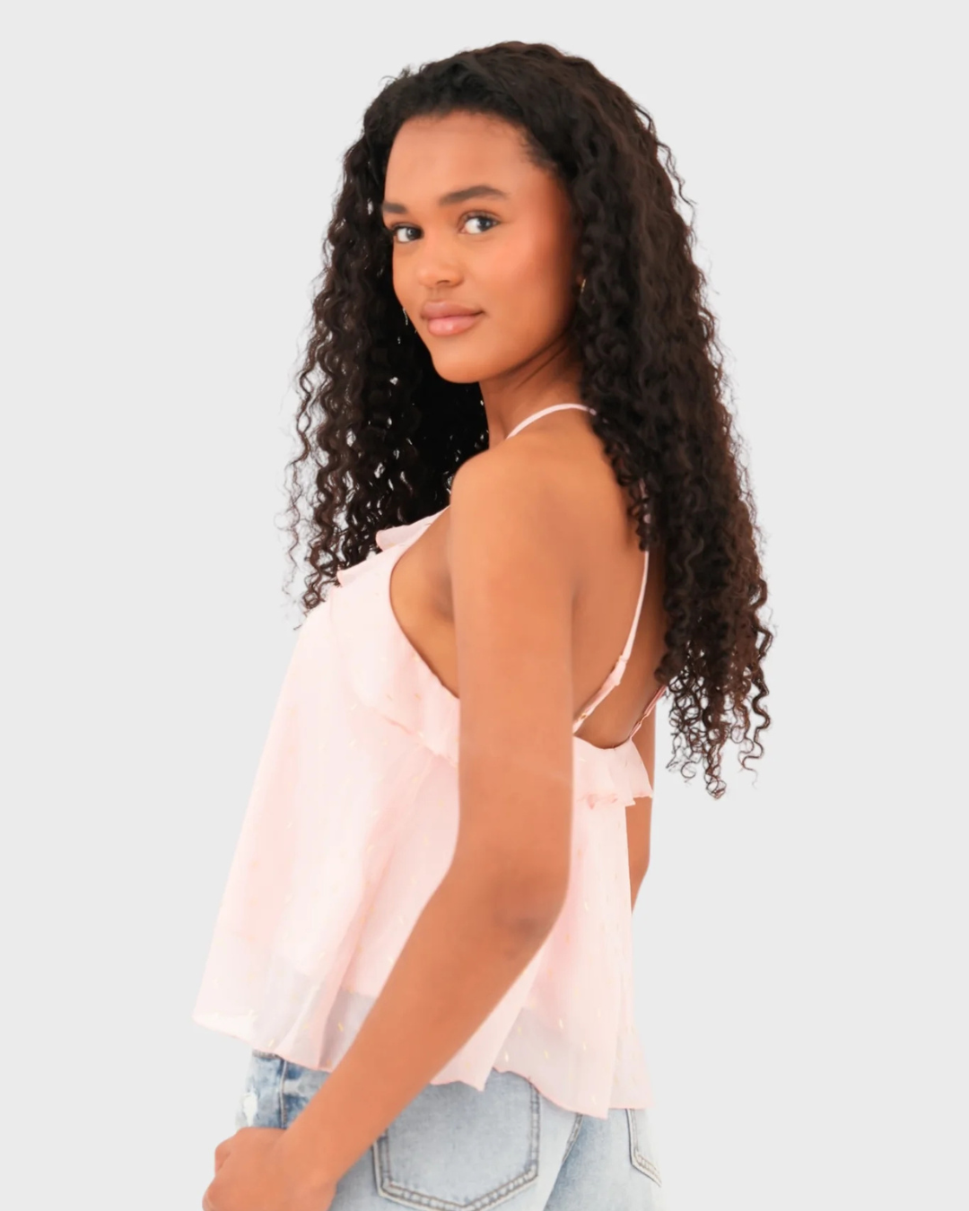 Top con volantes y escote cruzado en tejido ligero con detalles dorados (OFERTA 2X1)