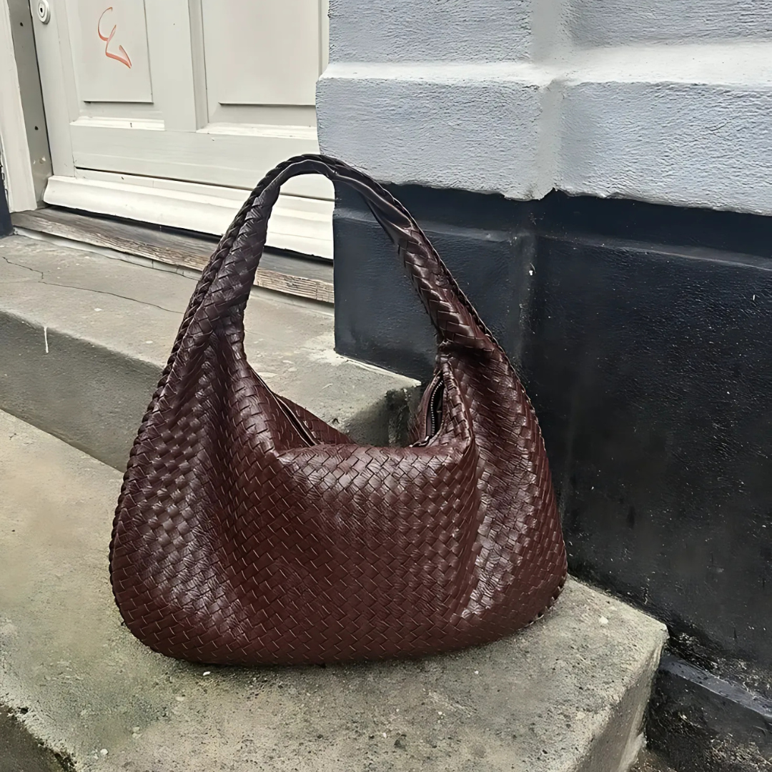 Bolsa de Cuero con Diseño Texturizado