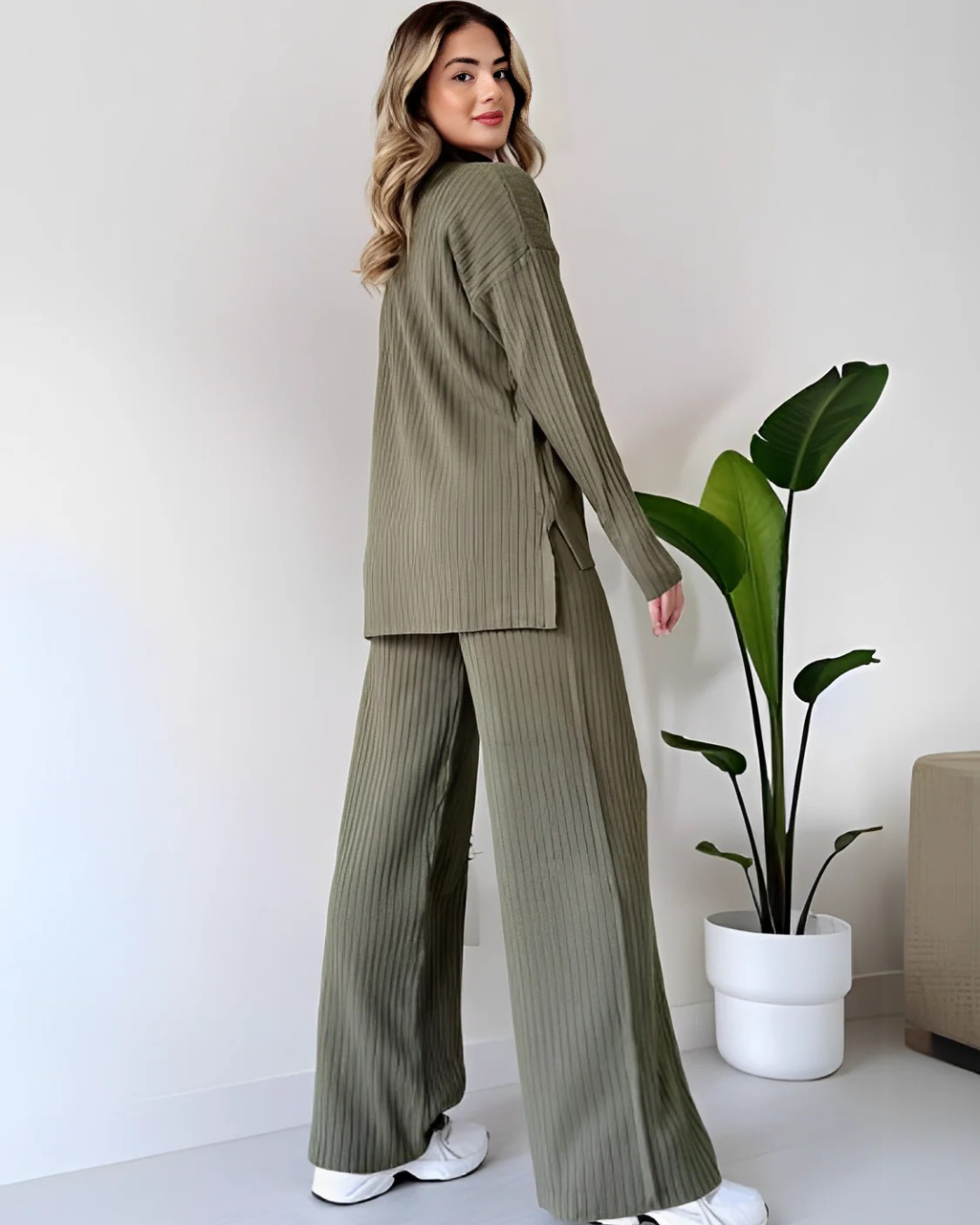 Conjunto Acanalado con Suéter de Cuello Alto y Pantalón Ancho para Mujer