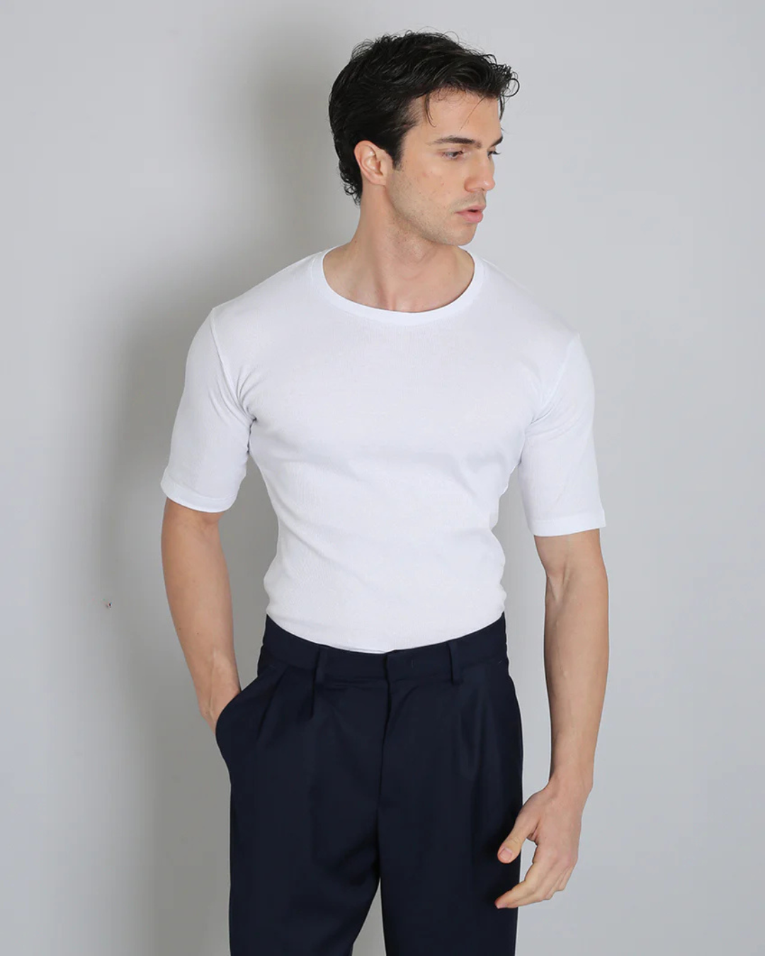 Camisa de Cuello Redondo y Mangas Cortas para Hombre