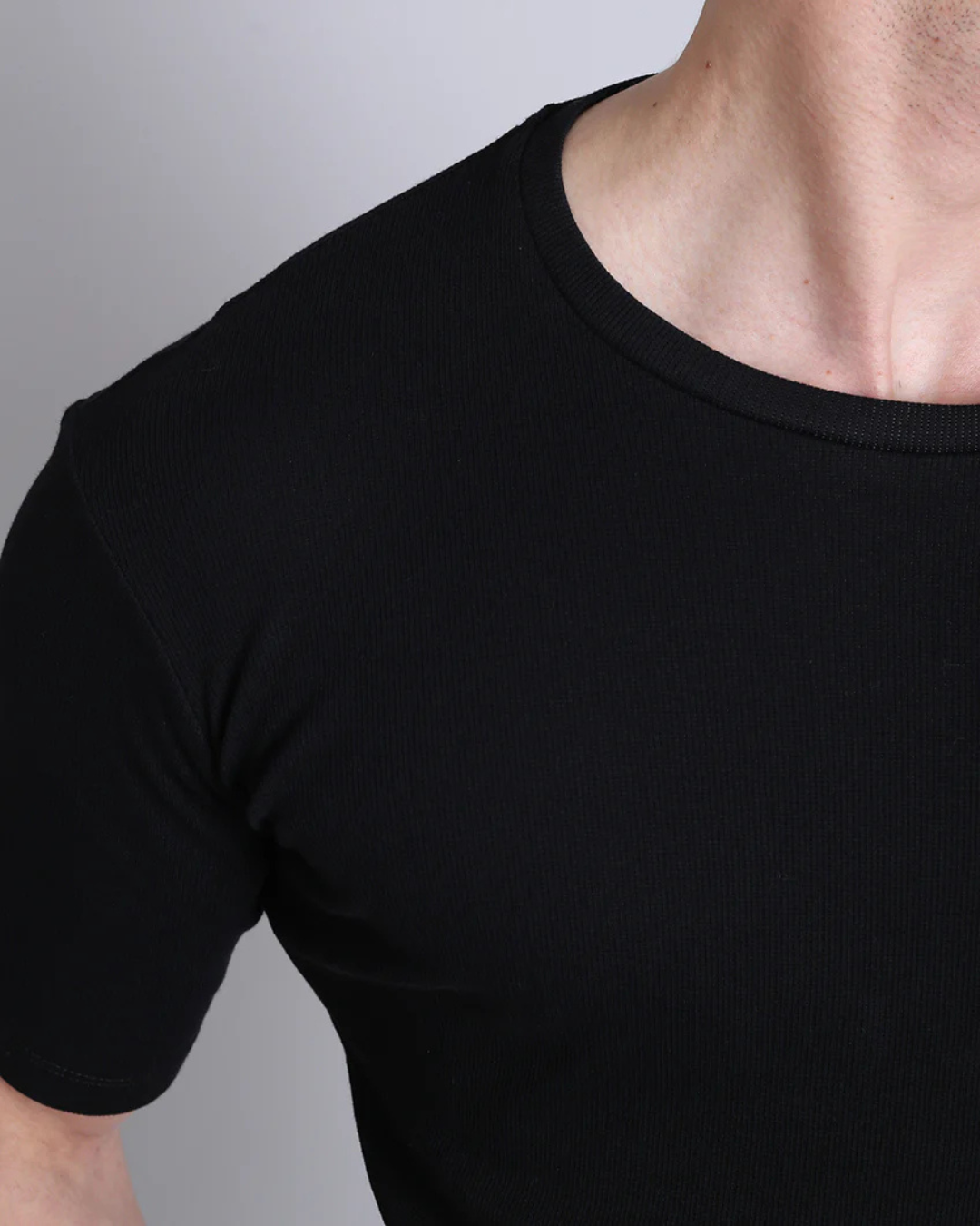 Camisa de Cuello Redondo y Mangas Cortas para Hombre