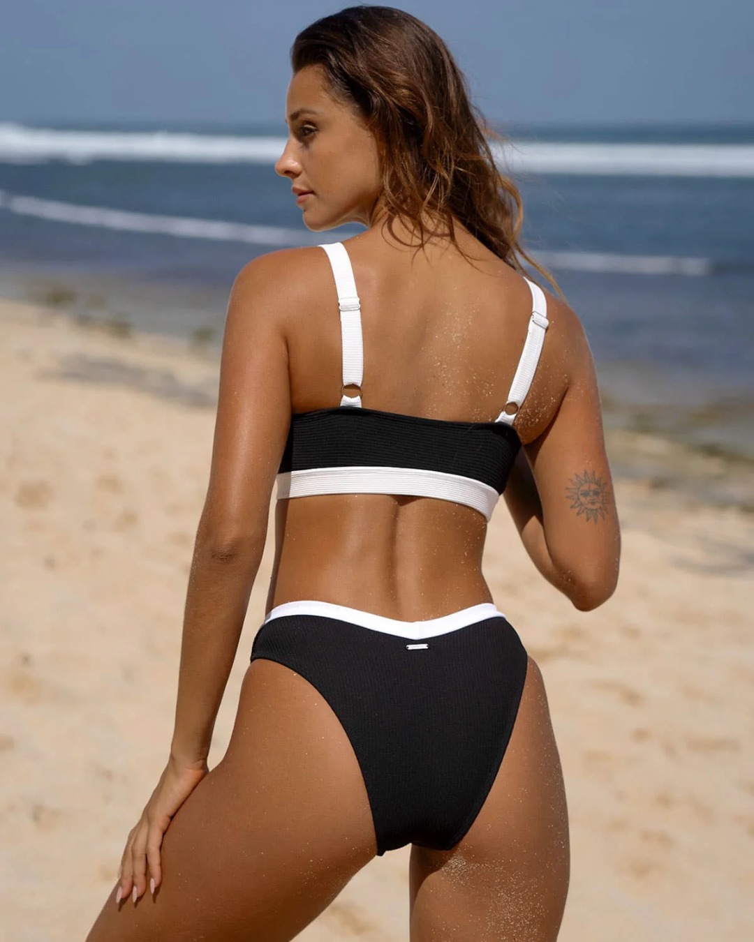 Conjunto de bikini con ribete de contraste