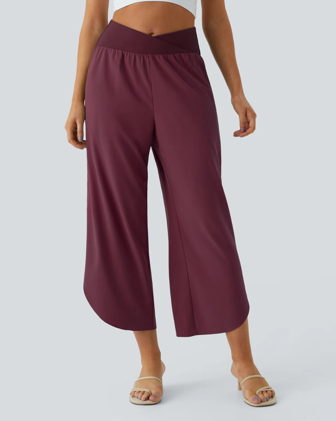 Pantalón de cintura alta cruzada con bolsillos laterales