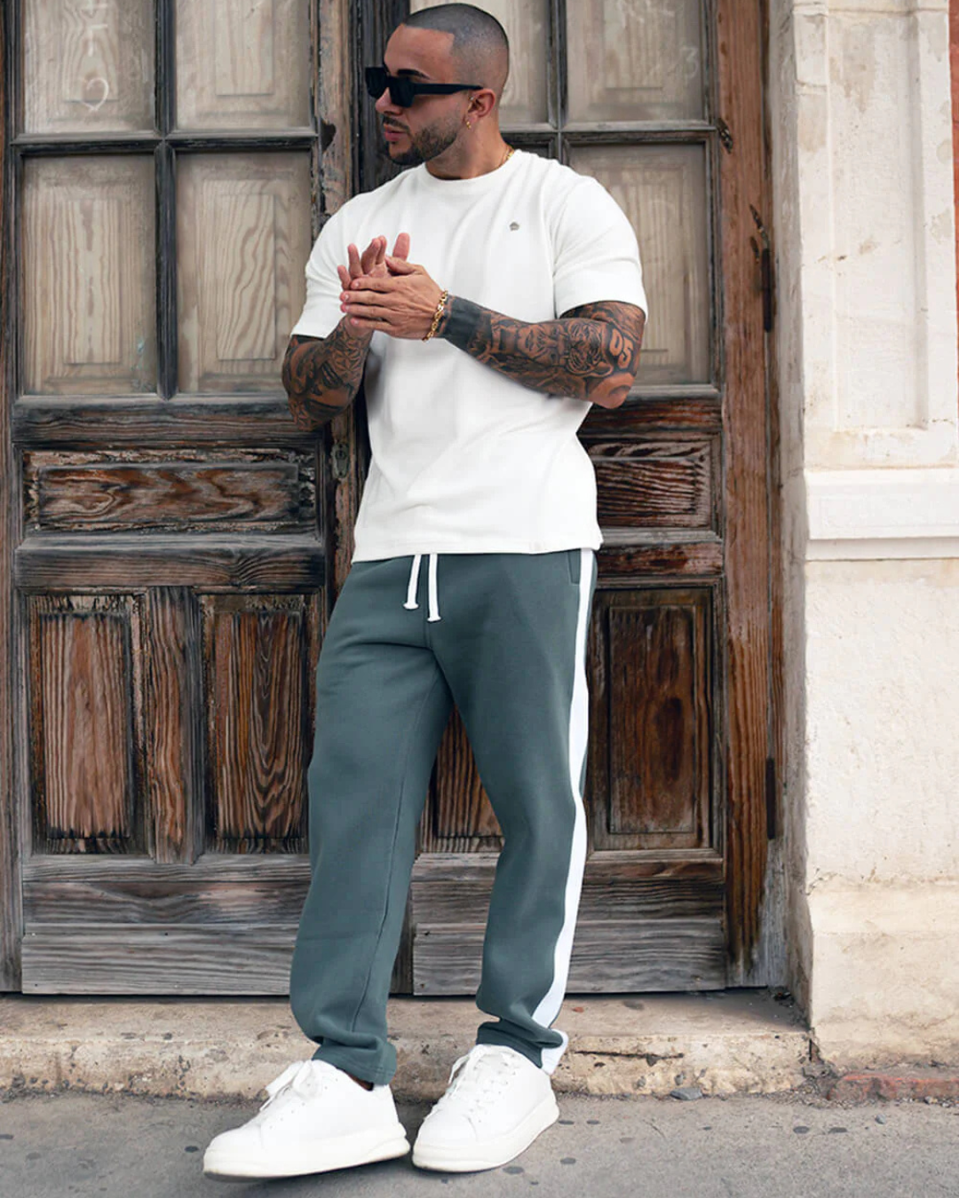 Pantalón Jogger con Banda Lateral para Hombre