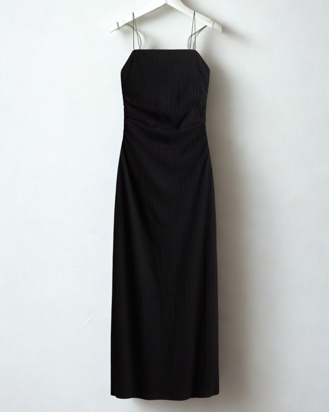 Vestido texturizado con tirantes finos para mujer