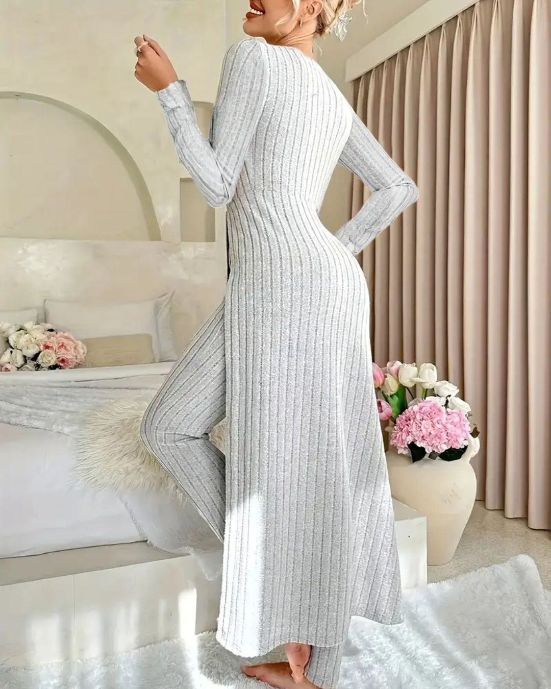 Conjunto de dos piezas con camisa de manga larga con cuello redondo y pantalones para mujer