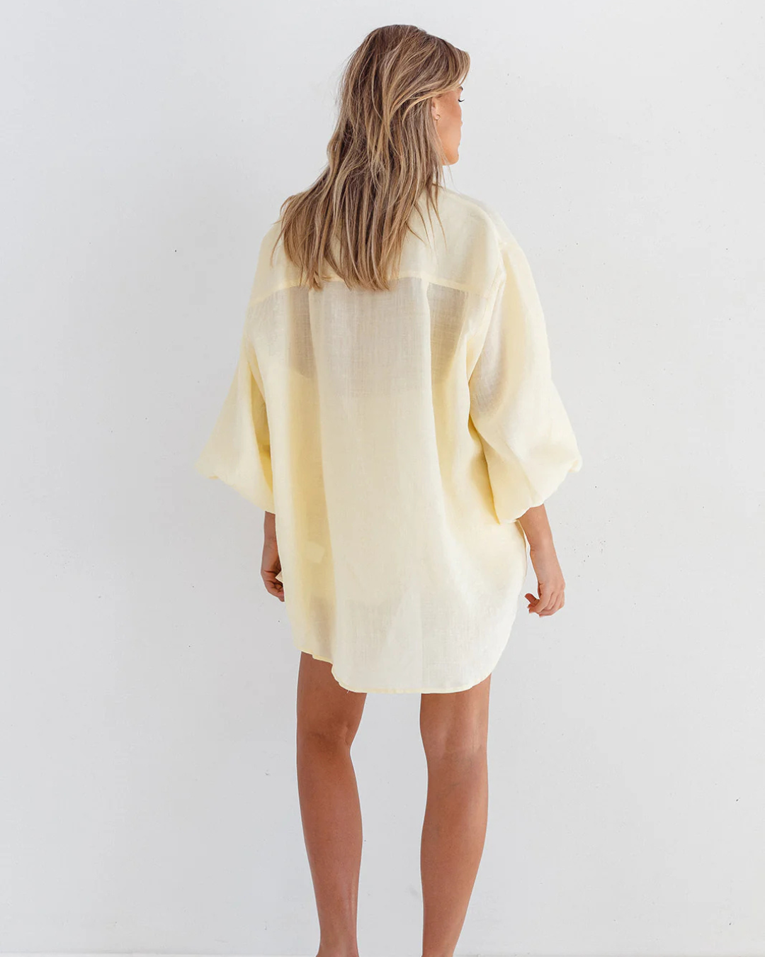Camisa oversize de lino para mujer con diseño informal y mangas abullonadas