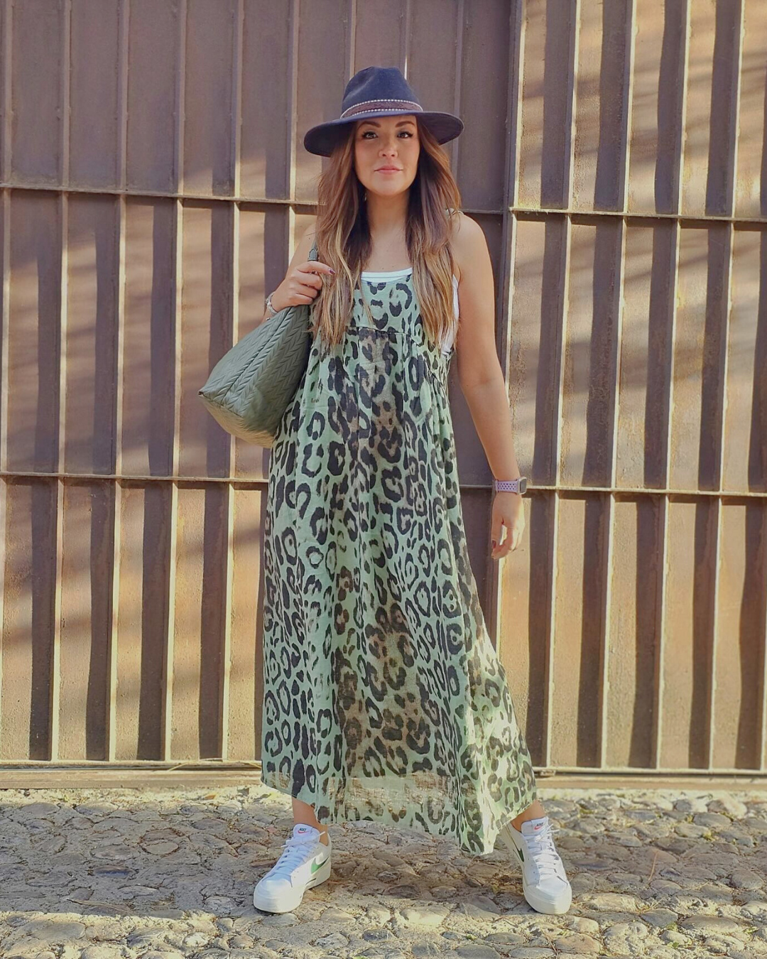 vestido de lino con estampado de leopardo