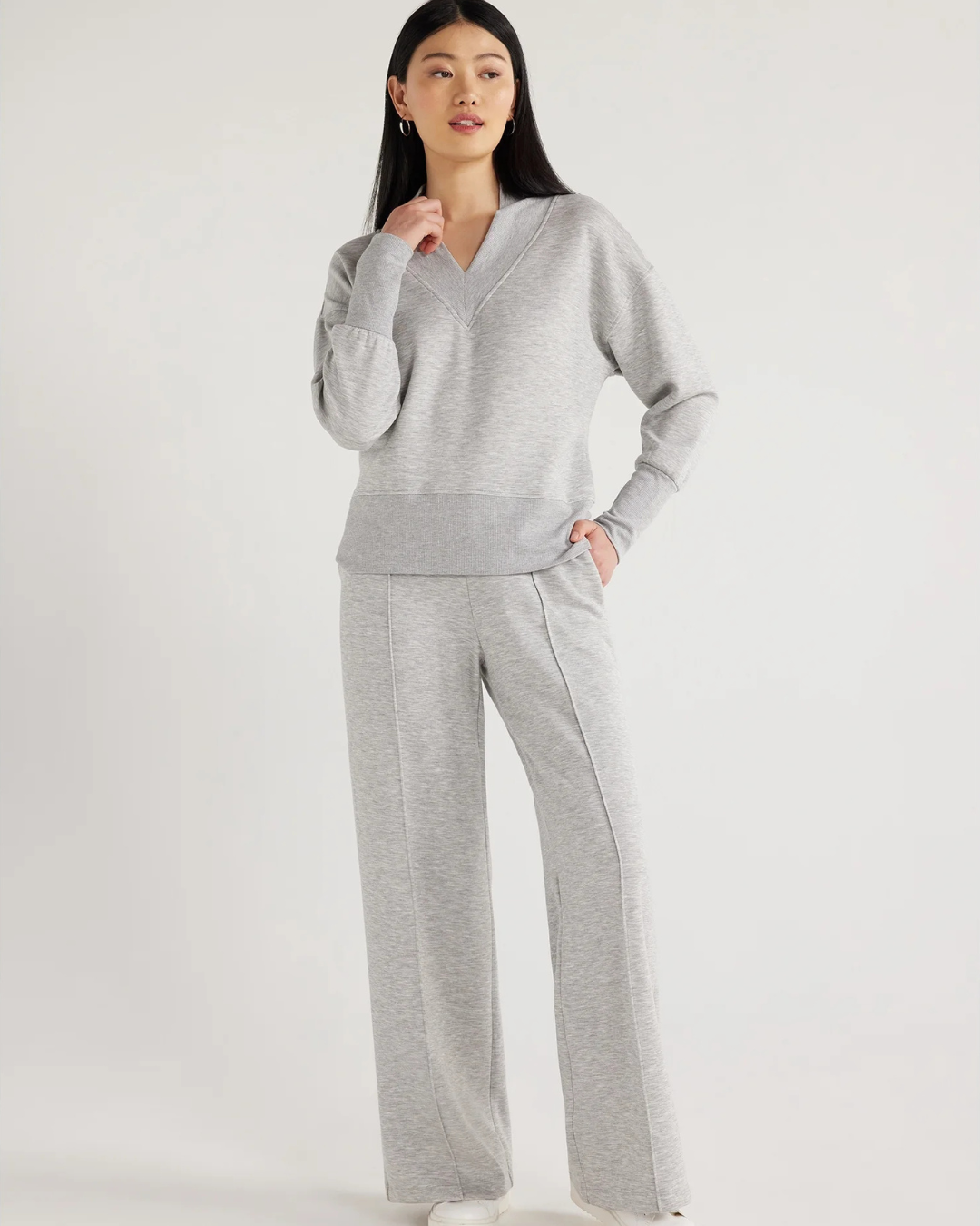 Conjunto Deportivo de Camisa Holgada y Pantalón Ancho para Mujer