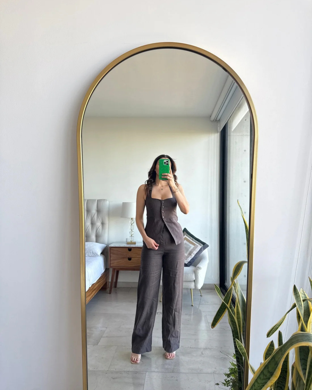 Conjunto Femenino de Lino Chic Elegancia Minimalista y Ajuste Sofisticado