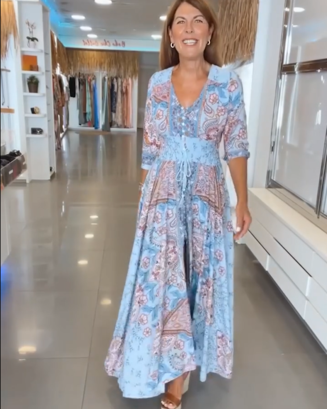 Vestido Floral con Fruncido en el Pecho y Mangas 3/4