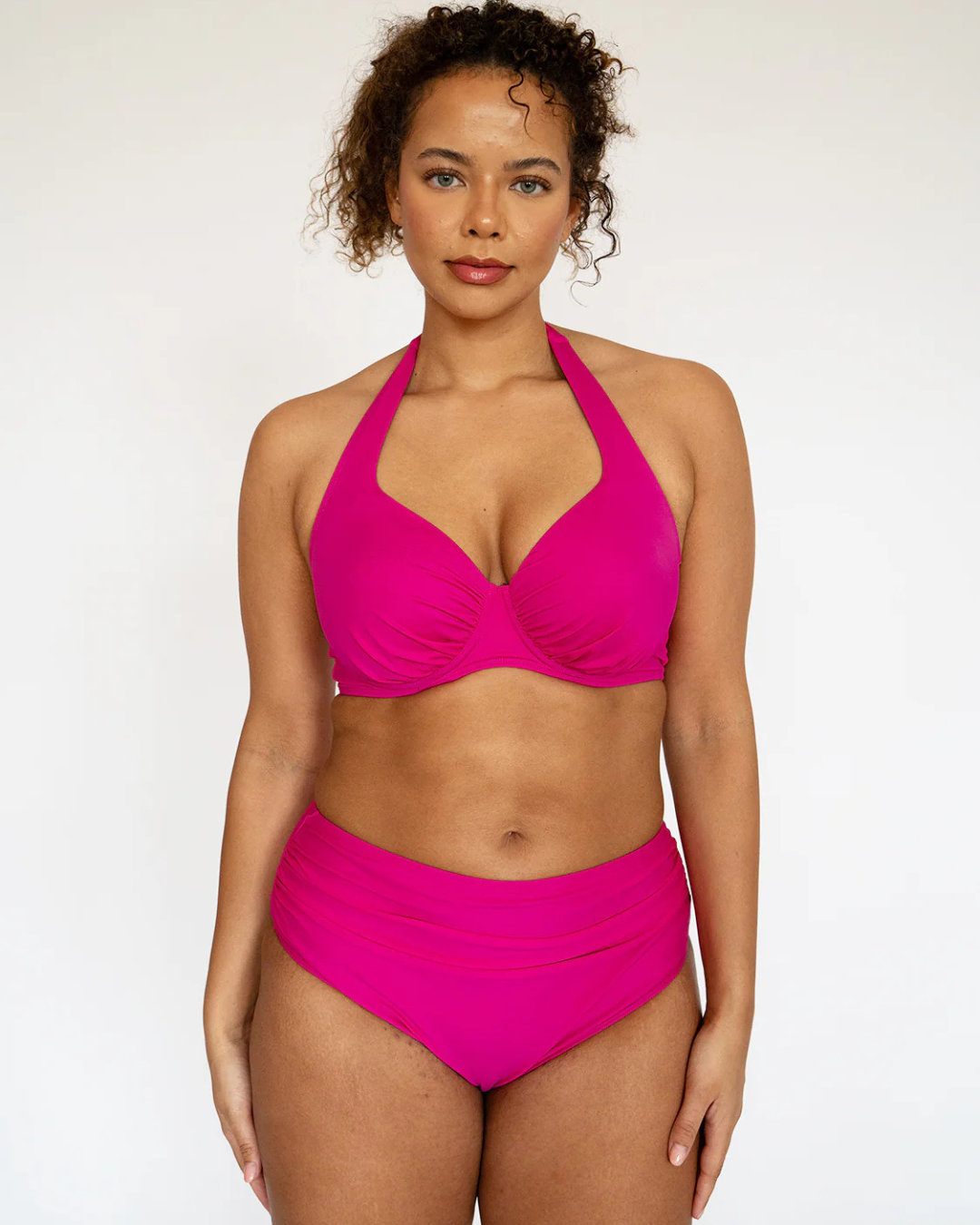 Conjunto de Bikini con Diseño Elegante y Atemporal