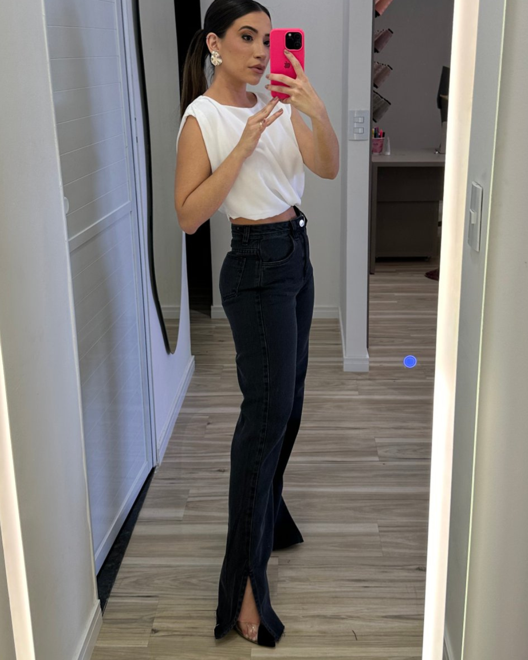 Pantalón de Mujer Tiro Alto con Abertura Frontal y Corte Slim Elegante