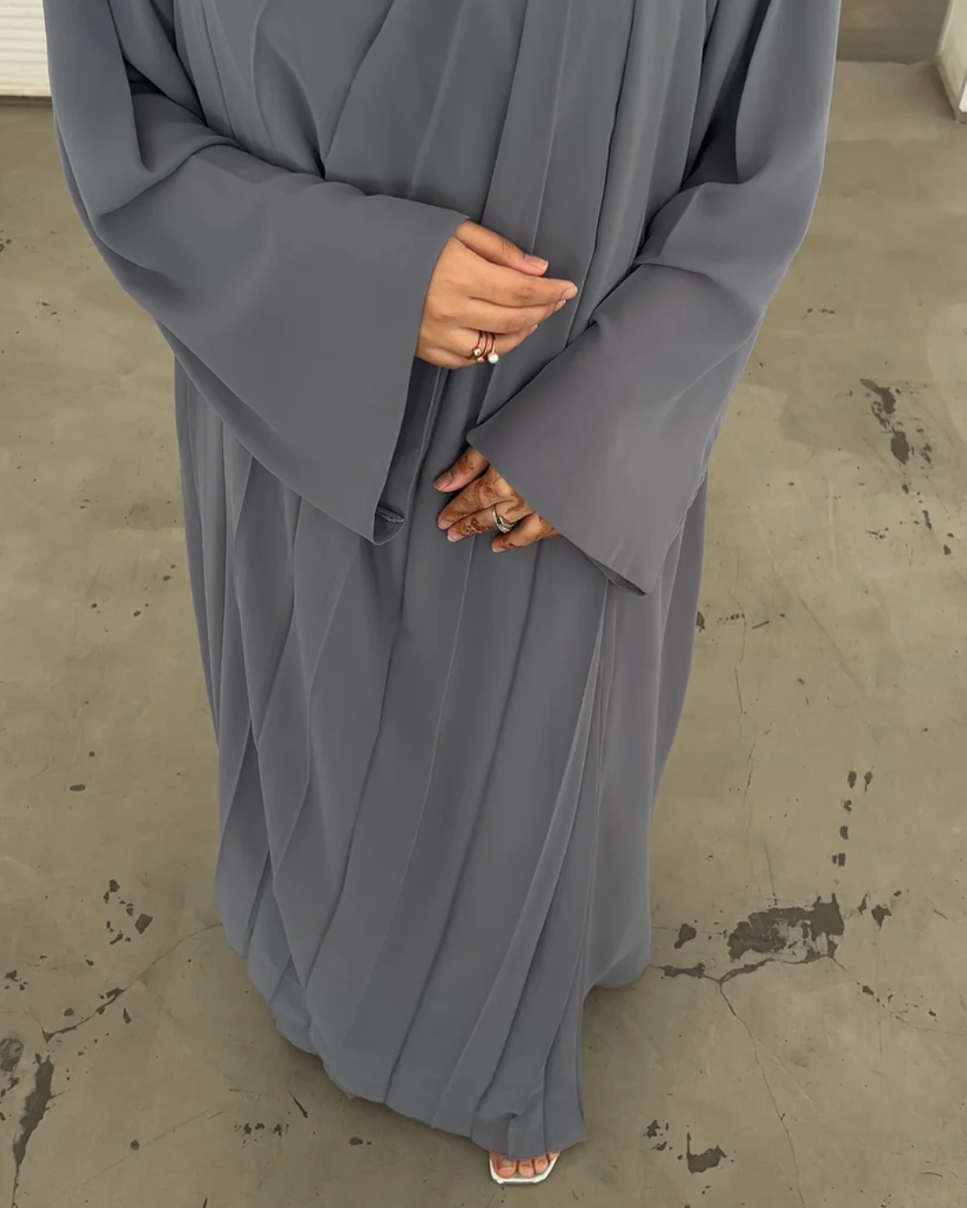 Vestido Abaya Fluido con Bolsillos Laterales