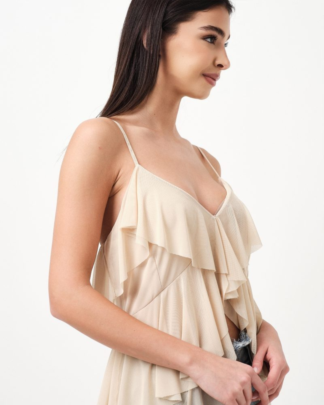Blusa de Tul Elástico con Volantes en la Parte Inferior y Cola en la Espalda