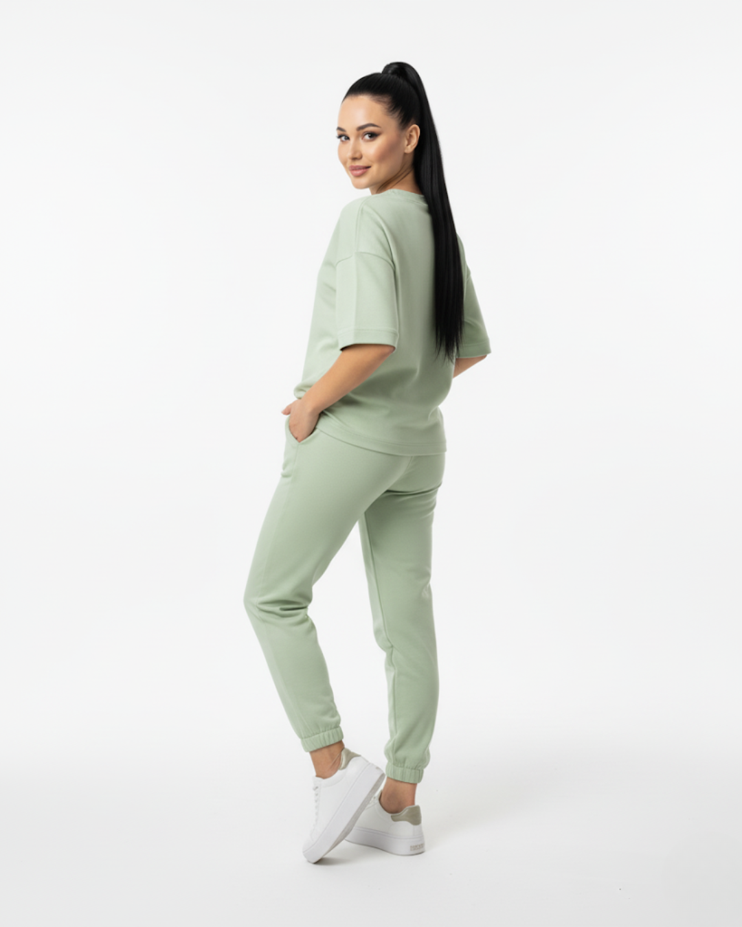 Conjunto Deportivo de Alto Confort Tejido Elástico y Transpirable para Mujer