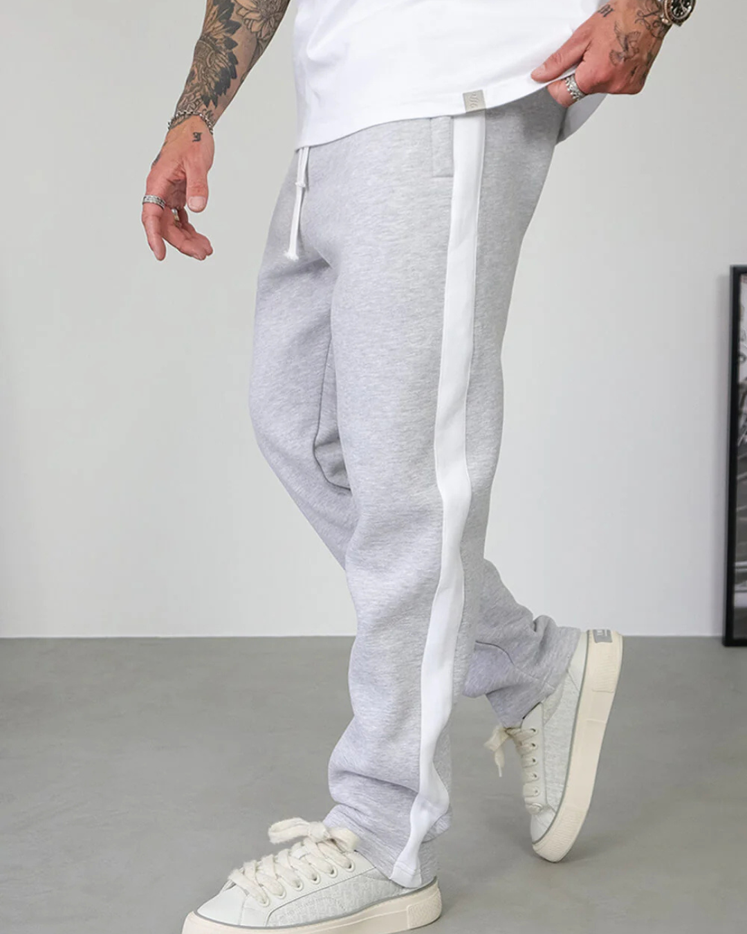 Pantalón Jogger con Banda Lateral para Hombre
