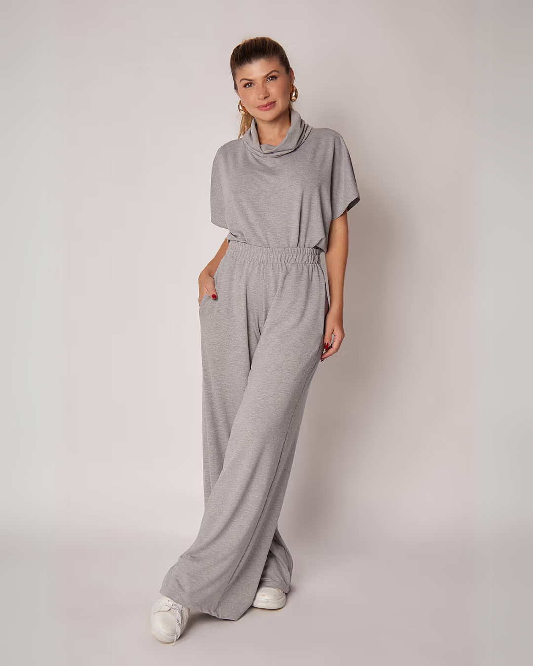Conjunto Casual Dúo para Mujer en Gris Mezcla Versátil y Confortable