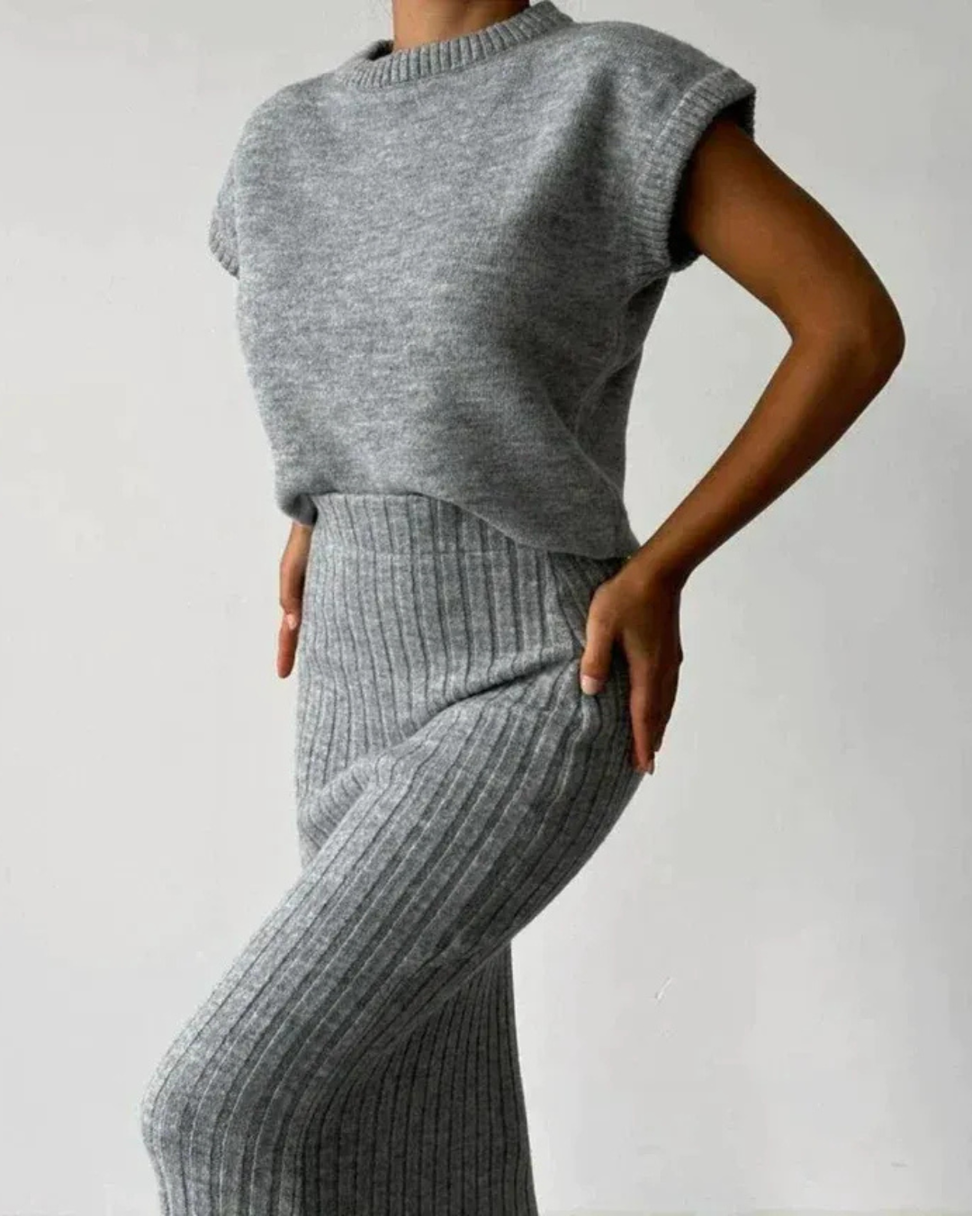 Conjunto de top sin mangas y falda larga ajustada para mujer