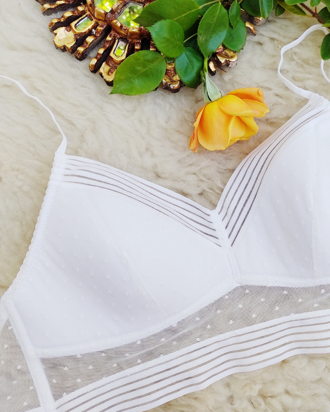Top Bralette con Encaje Transparente y Tirantes Finos para un Look Cómodo y Sofisticado (OFERTA 2X1)