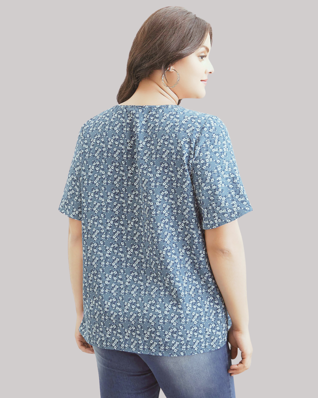 Blusa con Estampado Floral y Mangas Amplias Estilo Volante