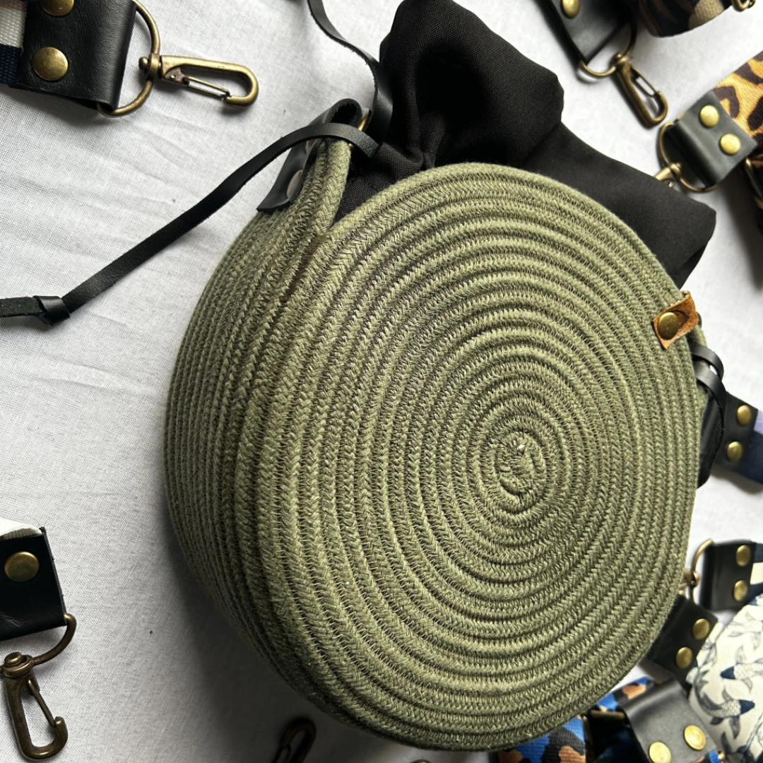 Bolso de verano en mimbre
