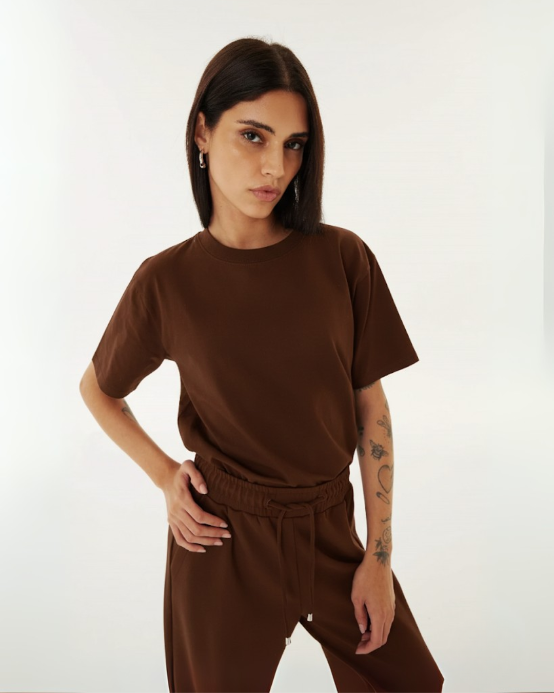 Conjunto de Mujer con Estilo Minimalista