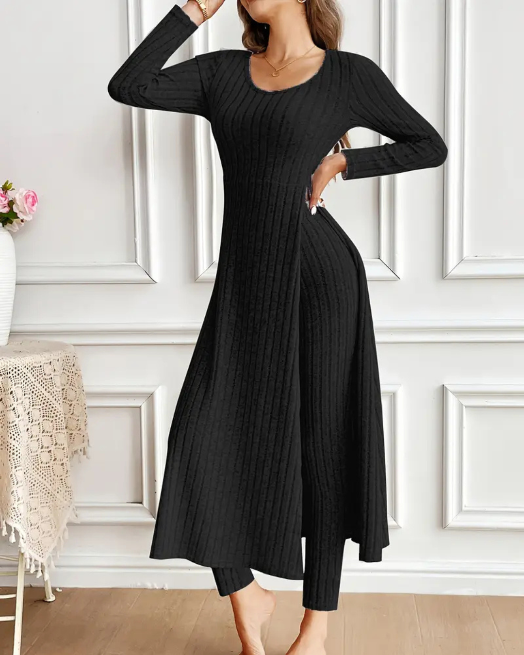 Conjunto de dos piezas con camisa de manga larga con cuello redondo y pantalones para mujer