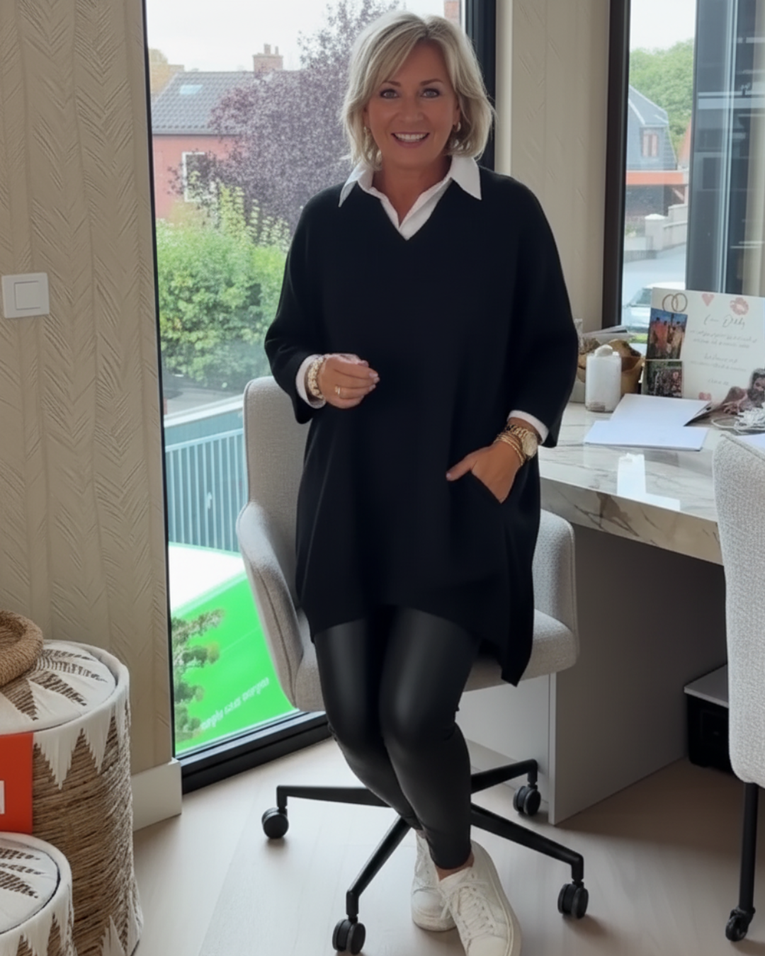 Suéter casual con mangas decoradas y estilo holgado