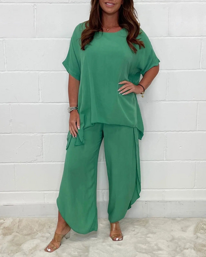 Conjunto de Dos Piezas con Pantalón Liso y Camisa de Manga Corta