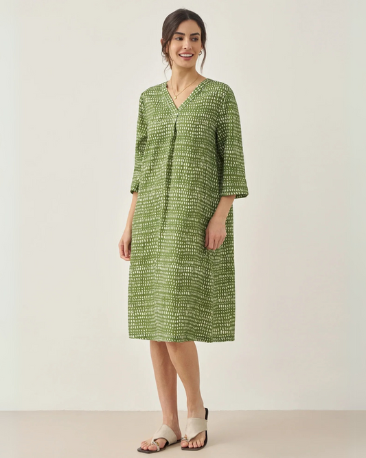 Vestido de Lino con Escote V de Lunares