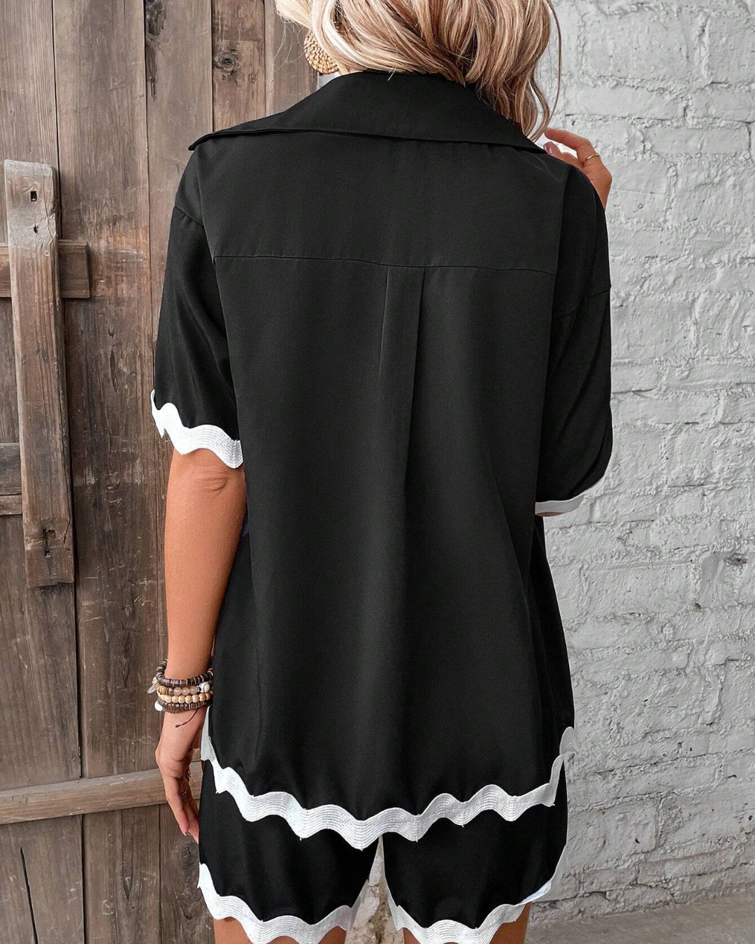 Conjunto con Borde Ondulado para Mujer