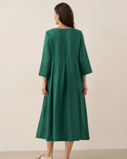 Vestido largo plisado de lino con cuello redondo