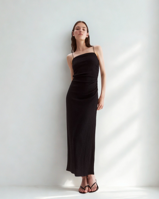 Vestido texturizado con tirantes finos para mujer