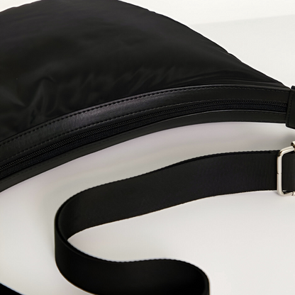 Bolsa Premium con Estilo Clásico y Espacio Funcional