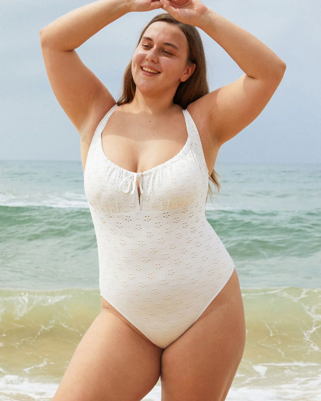 Bañador enterizo con escote ajustable