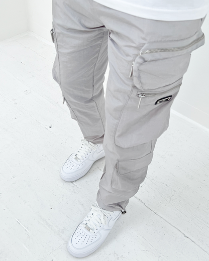 Pantalón cargo con bolsillos para hombres