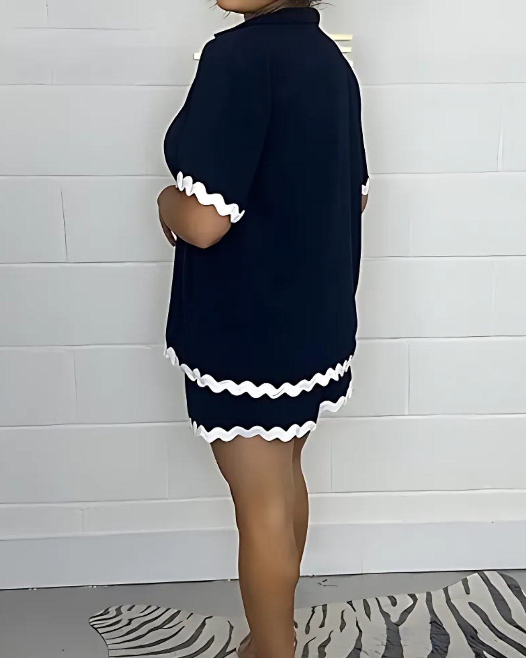 Conjunto con Borde Ondulado para Mujer