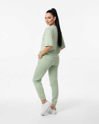 Conjunto Deportivo de Alto Confort Tejido Elástico y Transpirable para Mujer