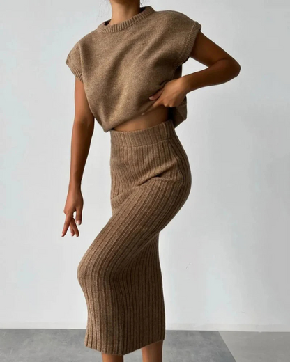 Conjunto de top sin mangas y falda larga ajustada para mujer