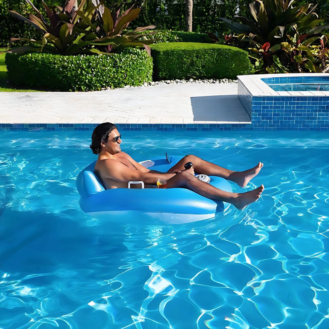 Flotador de piscina con hélice de motor